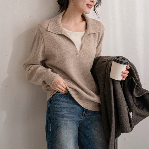 Mild Color Matching Collar Layered Knitwear