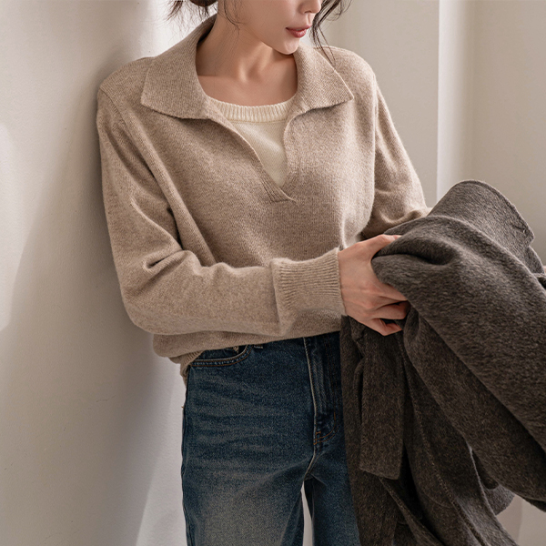 Mild Color Matching Collar Layered Knitwear