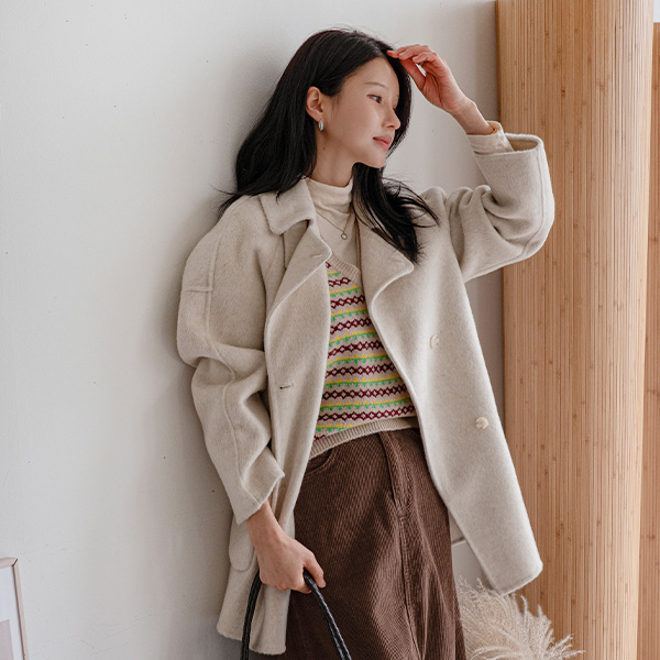 Chocolat Color Matching Patterns Knit Vest