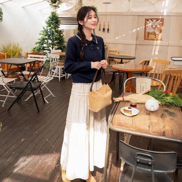 Lovely Ribbon Embroidery Collar Knitwear