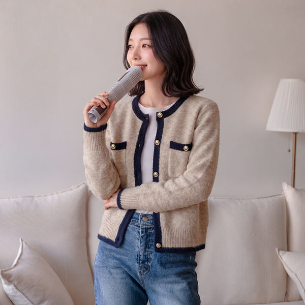 Boucle Gold Color Matching Wool Cardigan