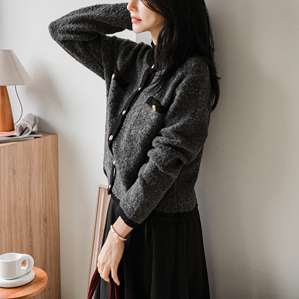 Boucle Gold Color Matching Wool Cardigan