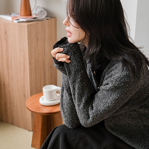 Boucle Gold Color Matching Wool Cardigan