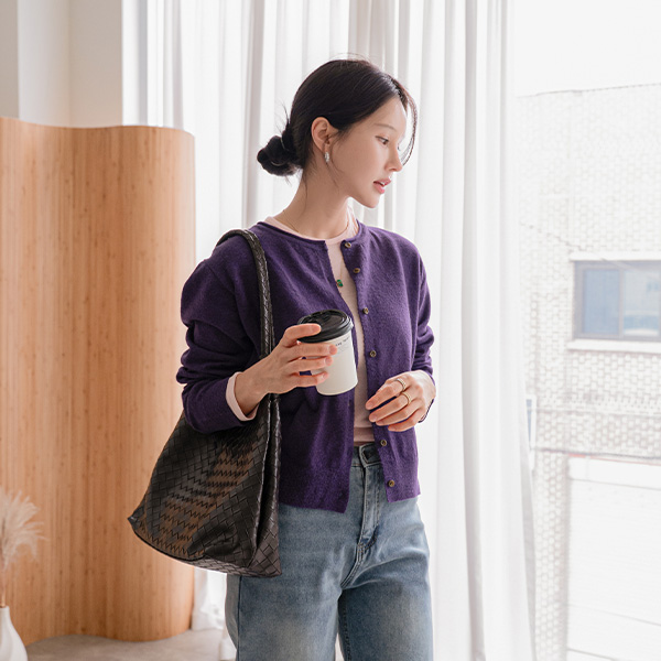 Semi Rolling Wool Round Cardigan