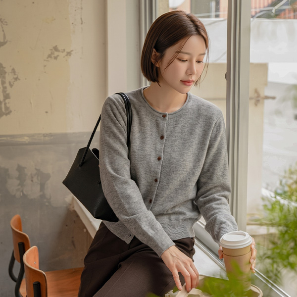 Semi Rolling Wool Round Cardigan