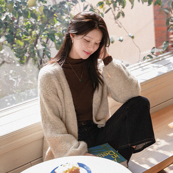 Macaron Cozy Knitwear Cardigan