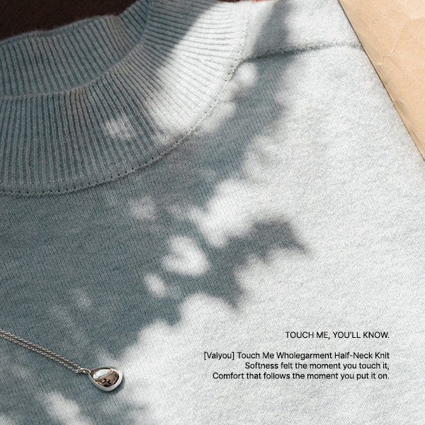 [valyou] Touch Me Holgamento Half Turtleneck Knitwear
