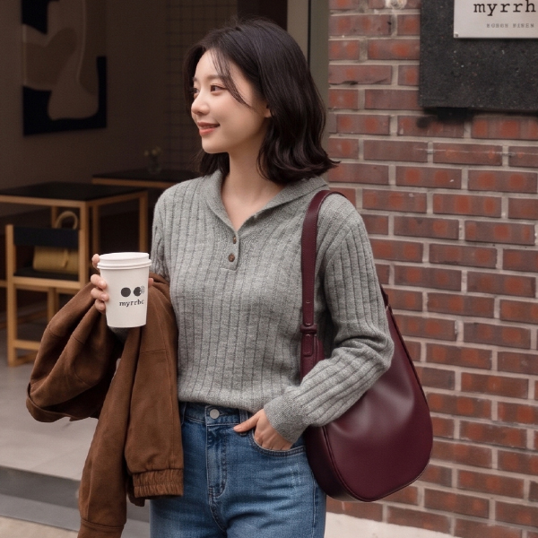 Low Rounding Collar Knitwear