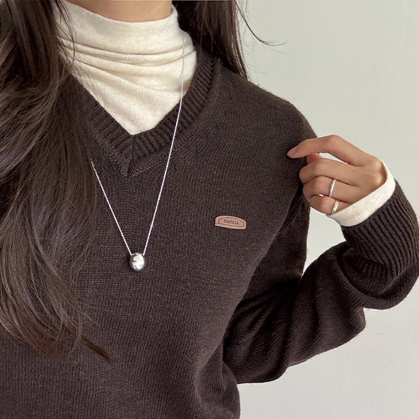 Basic Leder Patch V Knitwear